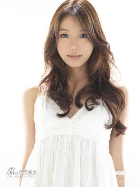 梁雨恩舞台照素颜照相册