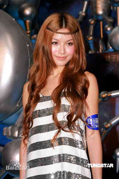 梁雨恩舞台照素颜照相册