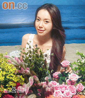 梁雨恩舞台照素颜照相册