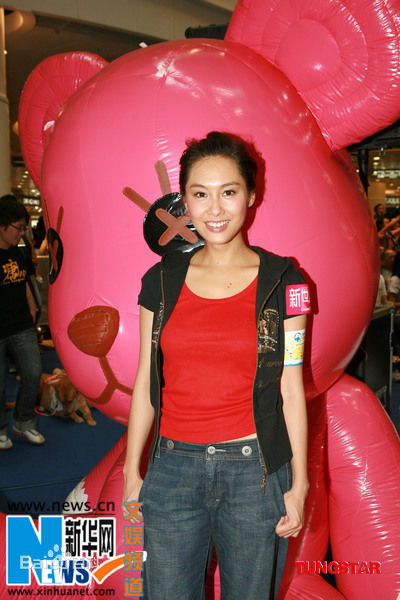 梁雨恩舞台照素颜照相册