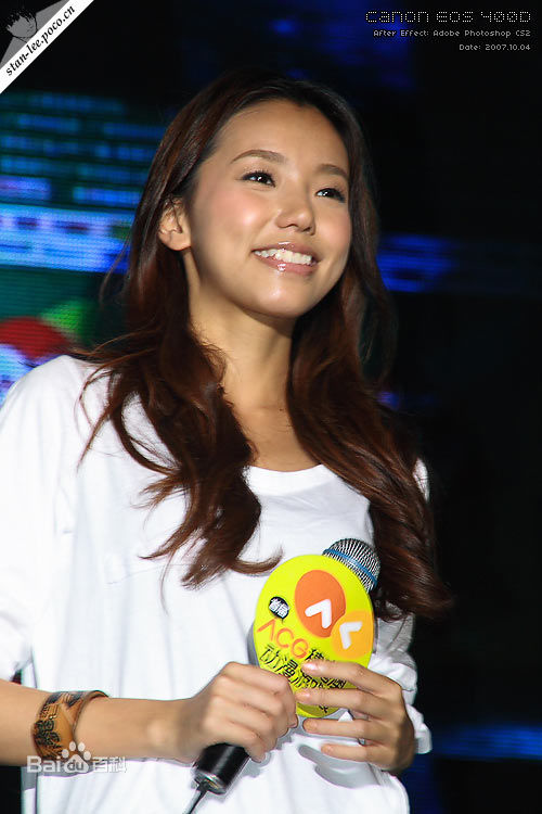 梁雨恩舞台照素颜照相册