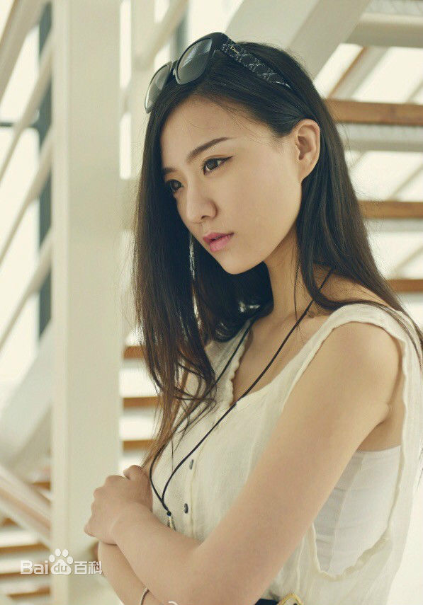 最新石雨晴壁纸