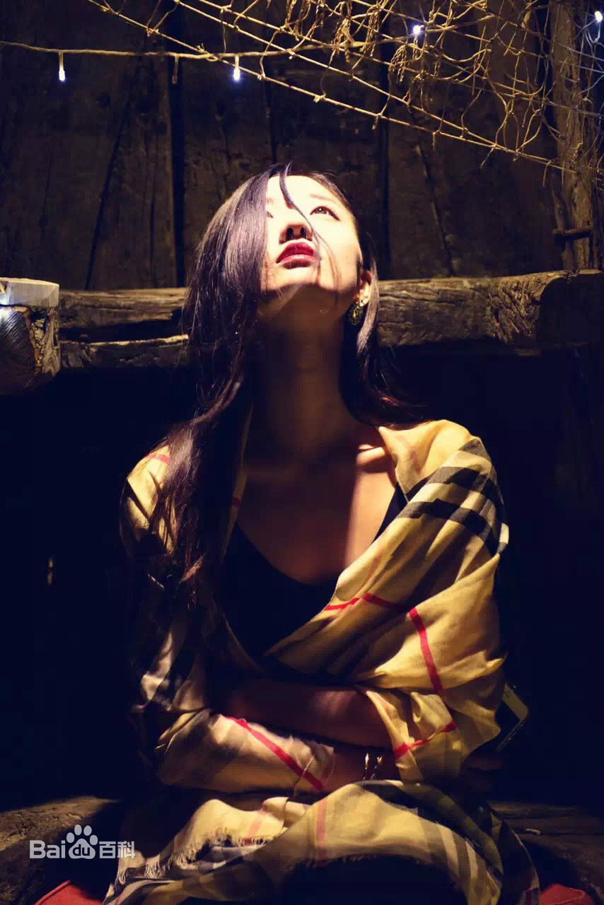 最新石雨晴壁纸