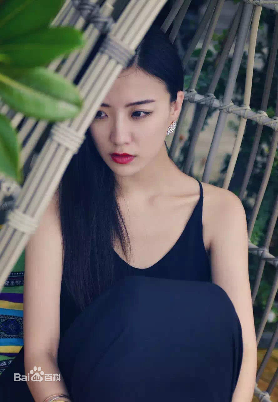 最新石雨晴壁纸