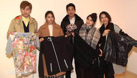 连俞涵社会活动图素颜照相册