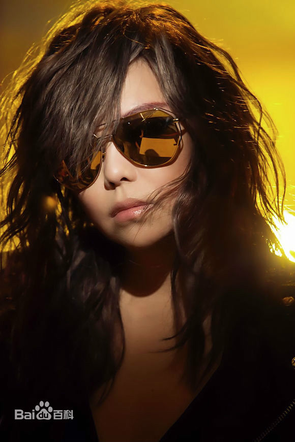 比尔贾(Bounce)MV作品图册