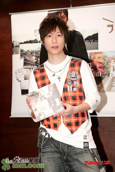 最优质陈信宏(Ashin)在《浪漫逃亡》宣传中的