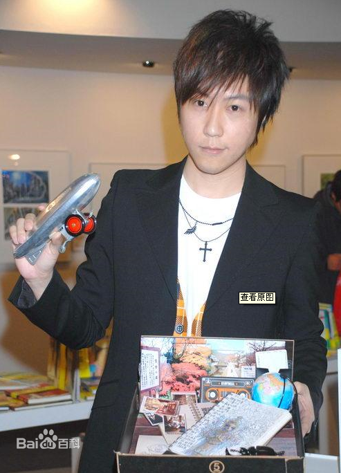 精选陈信宏(Ashin)在《浪漫的逃亡》签售会中的图册