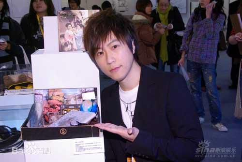 精选陈信宏(Ashin)在《浪漫的逃亡》签售会中的图册