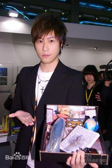 精选陈信宏(Ashin)在《浪漫的逃亡》签售会中的图册