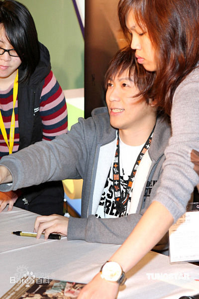 精选陈信宏(Ashin)在《浪漫的逃亡》签售会中的图册