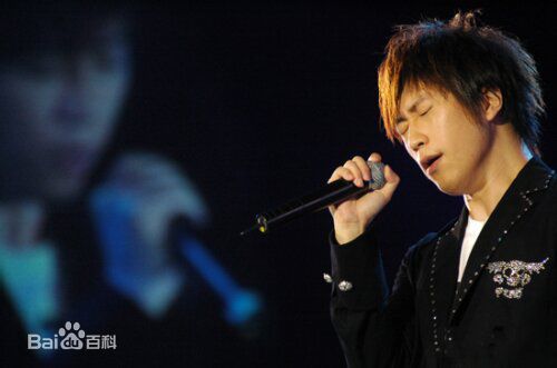 陈信宏(Ashin)阿信侧影生活照