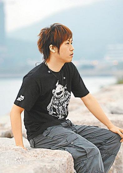 陈信宏(Ashin)阿信侧影生活照