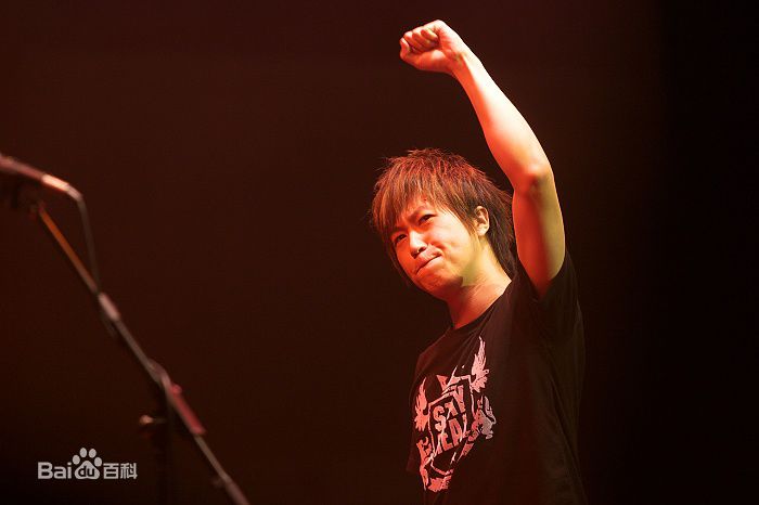 陈信宏(Ashin)阿信特点之--抿嘴前后照片