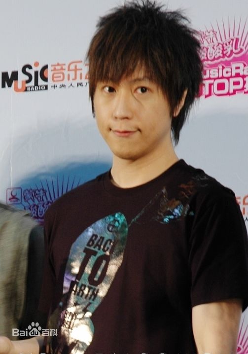 陈信宏(Ashin)阿信特点之--抿嘴前后照片