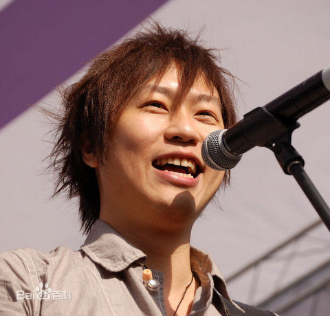 陈信宏(Ashin)牙缝王子--阿信前后照片