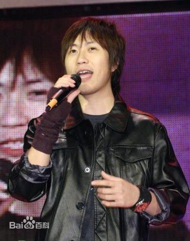 陈信宏(Ashin)牙缝王子--阿信前后照片