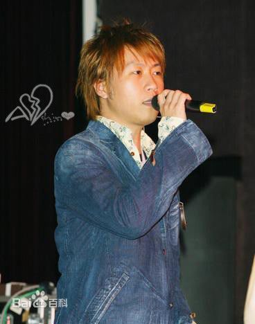 陈信宏(Ashin)03--11年 阿信素颜照壁纸