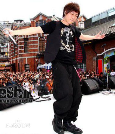 陈信宏(Ashin)03--11年 阿信素颜照壁纸