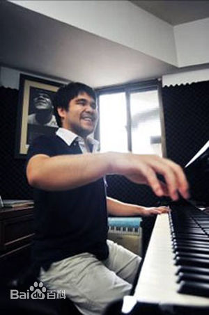 高清黄裕翔性感图片