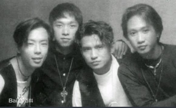 超越(Beyond)各时期成员合影前后照片