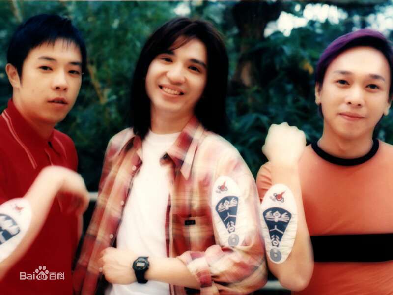 超越(Beyond)各时期成员合影前后照片