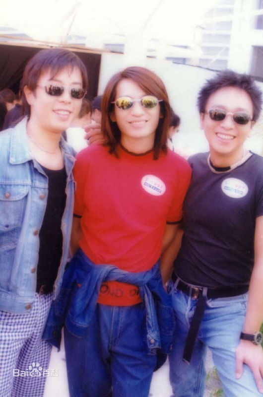 超越(Beyond)各时期成员合影前后照片