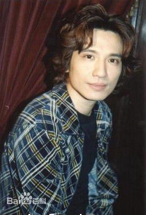 超越(Beyond)叶世荣性感图片图集