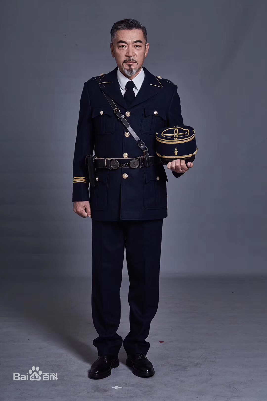 何涌生最新照壁纸