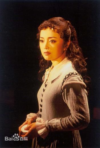 最新佘南南性感图片