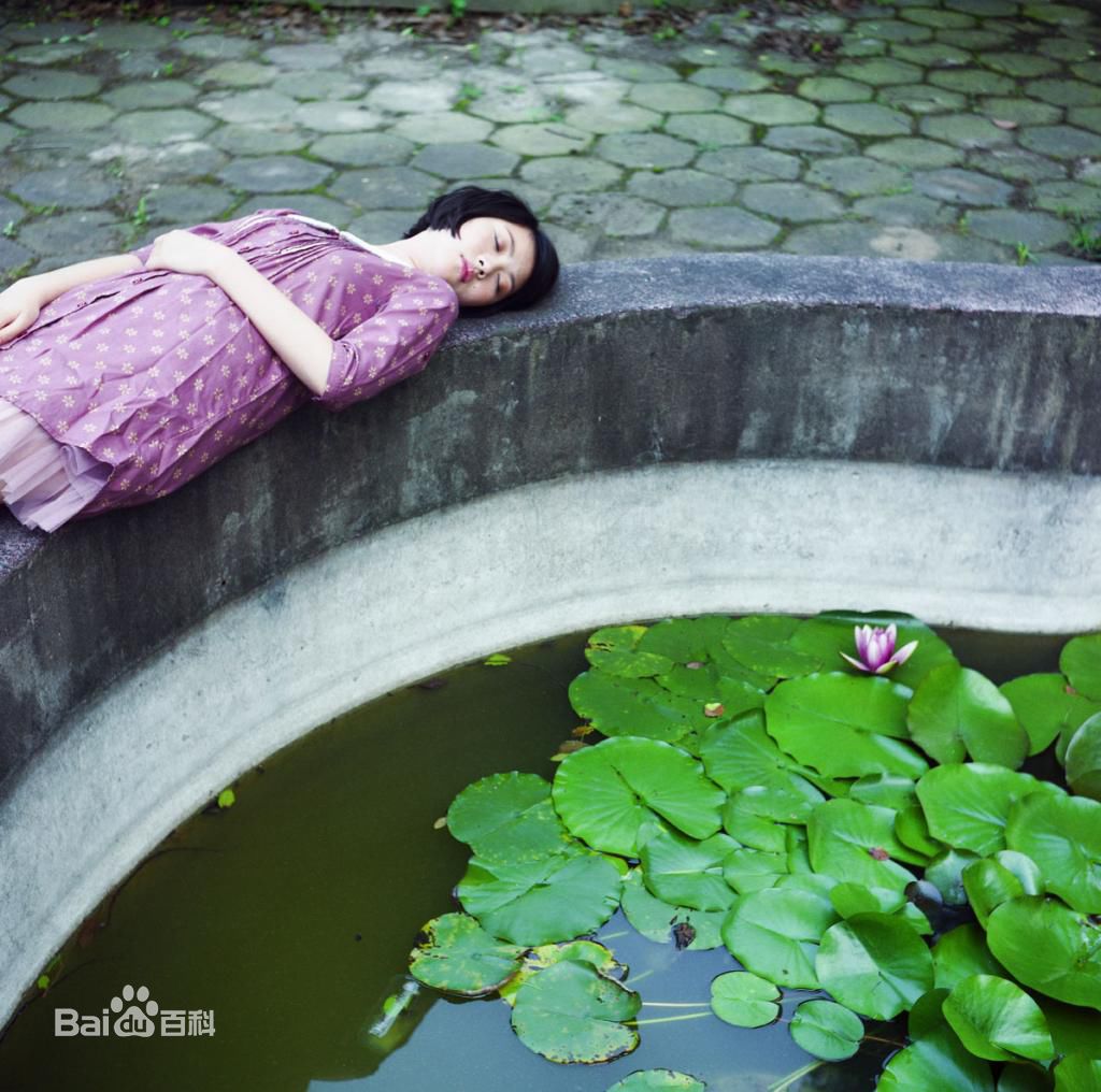 最全林依婷(Lea)在《像孩子一样》专辑中的壁纸