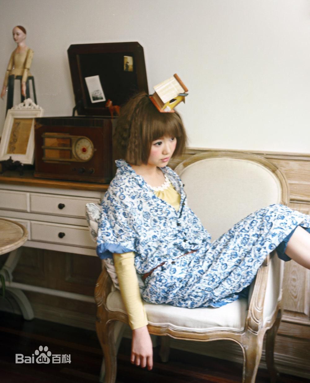 最全林依婷(Lea)在《像孩子一样》专辑中的壁纸