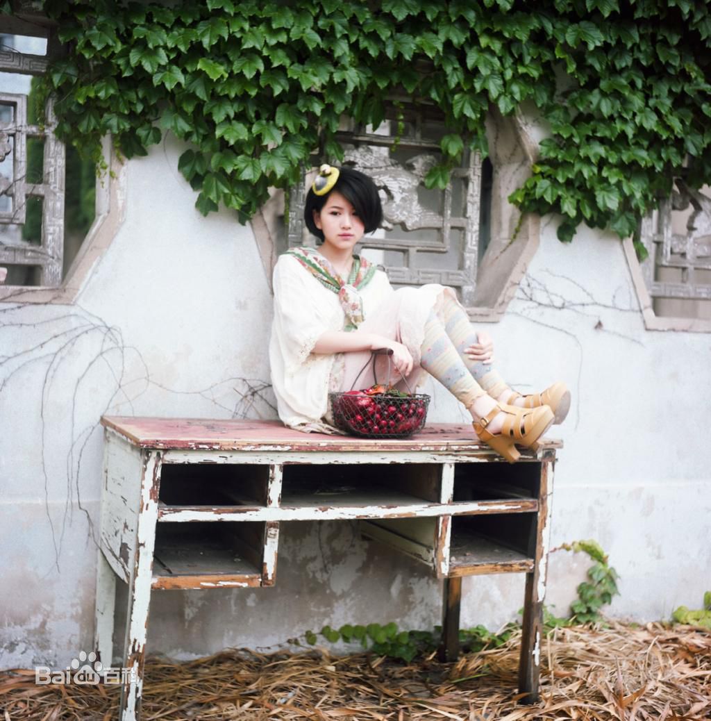 最全林依婷(Lea)在《像孩子一样》专辑中的壁纸