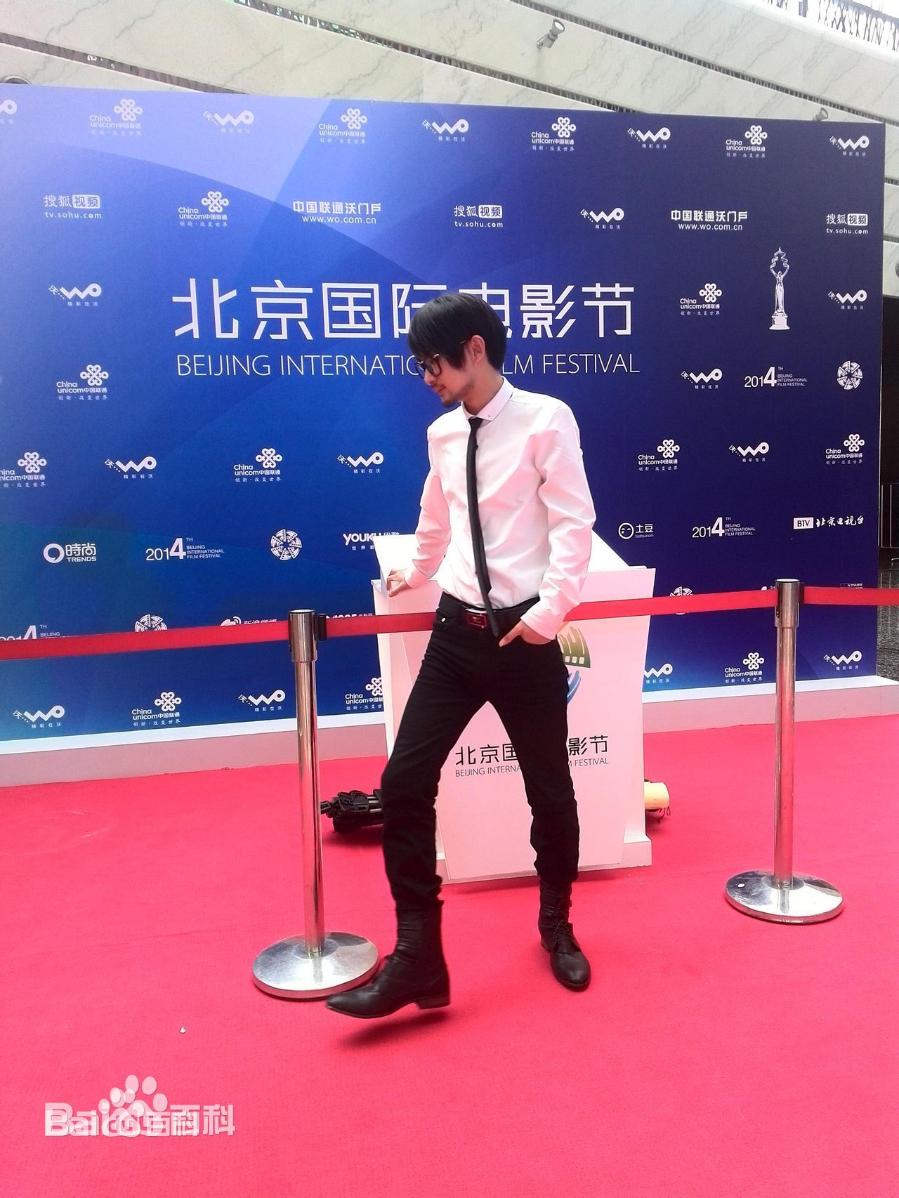 耿长青干掉导演最全剧照