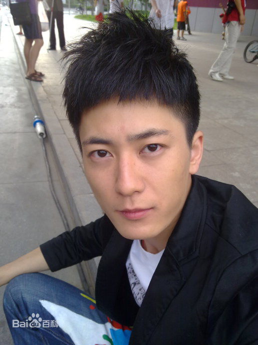 高骏生活照生活照相册