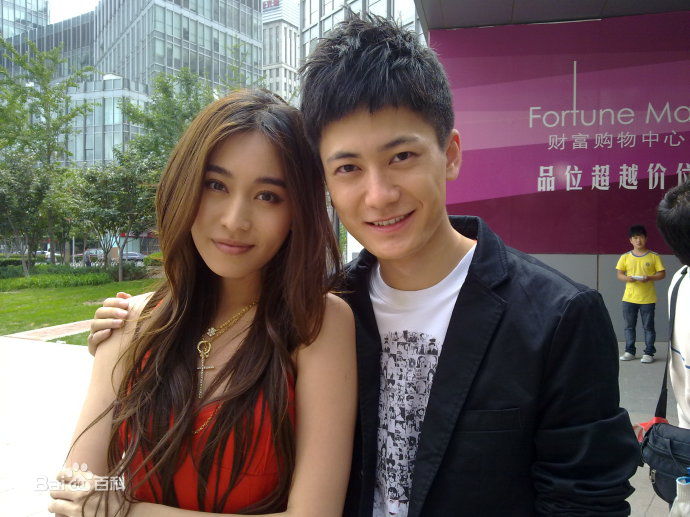 高骏生活照生活照相册