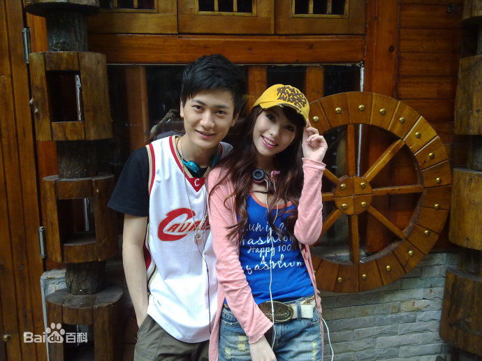 高骏生活照生活照相册