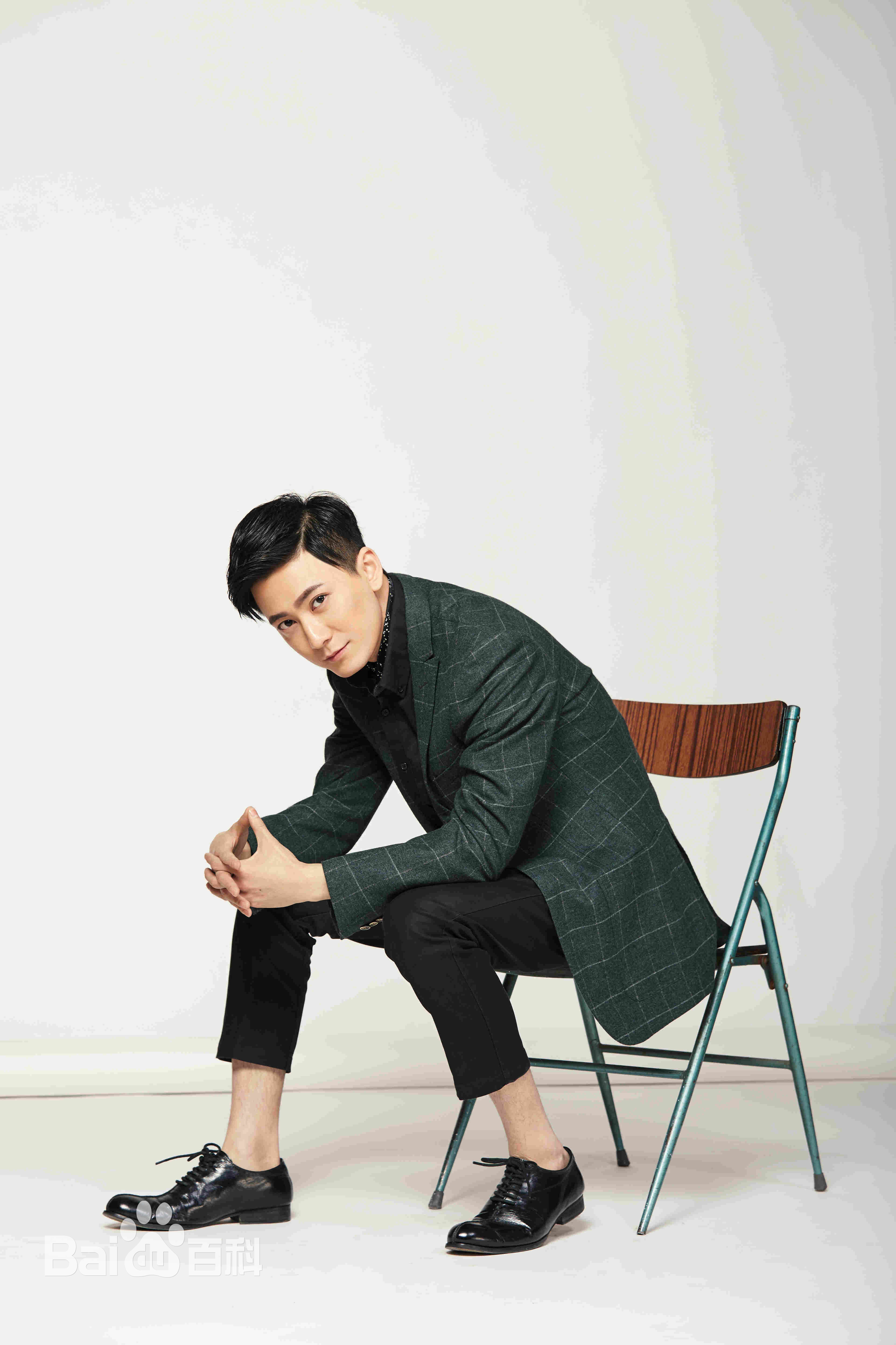 高骏照片壁纸壁纸