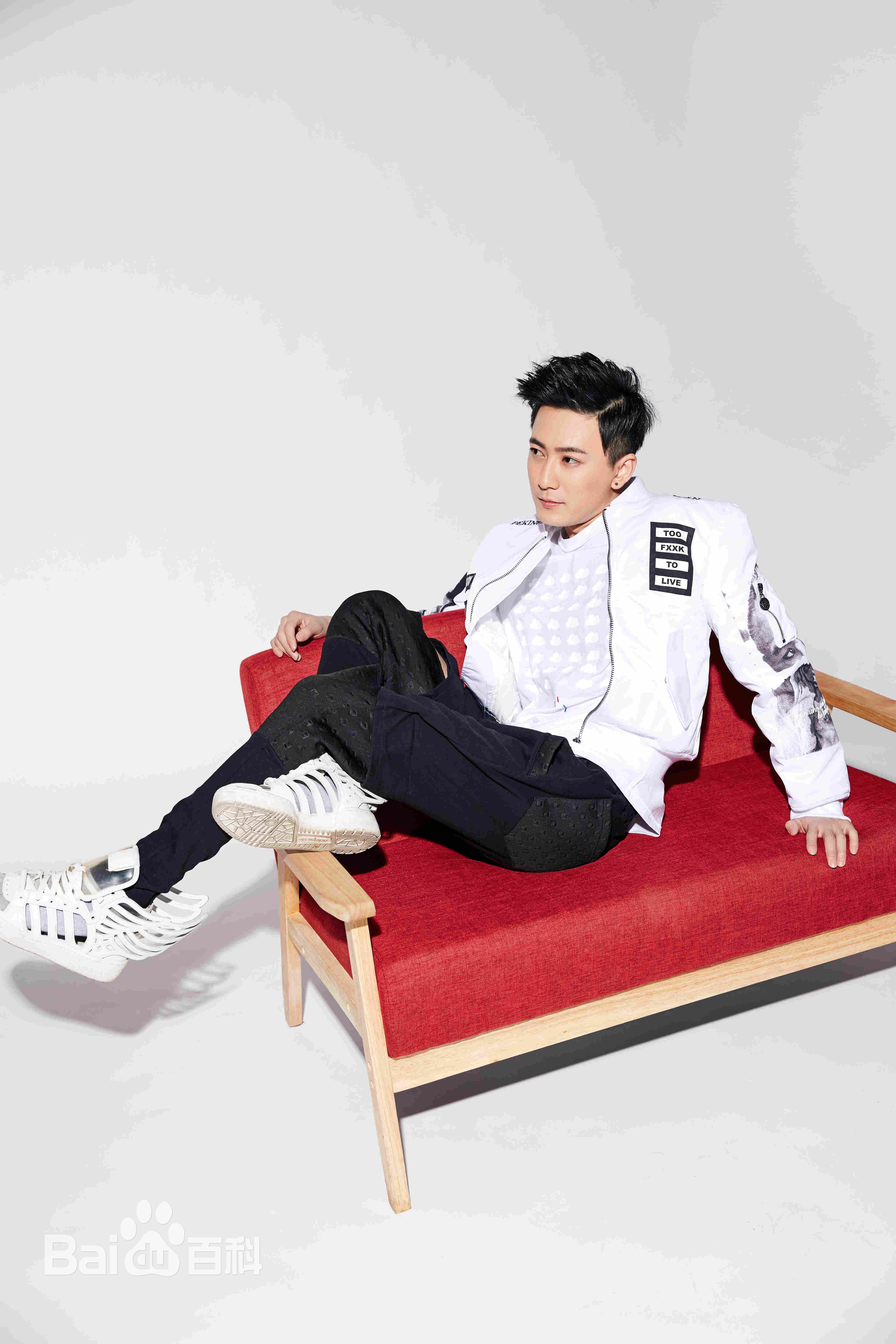 高骏高峻照片图册