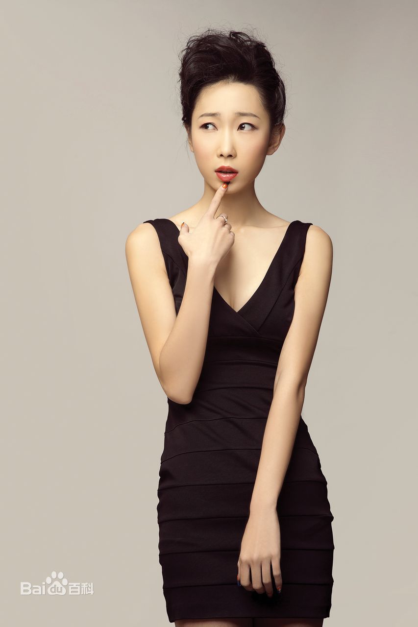 最全张绮烟素颜照