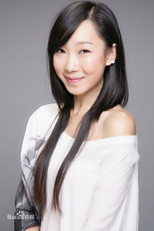 最全张绮烟素颜照