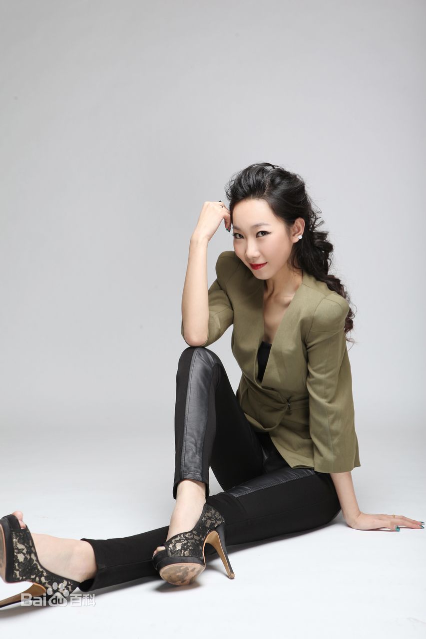 最全张绮烟素颜照