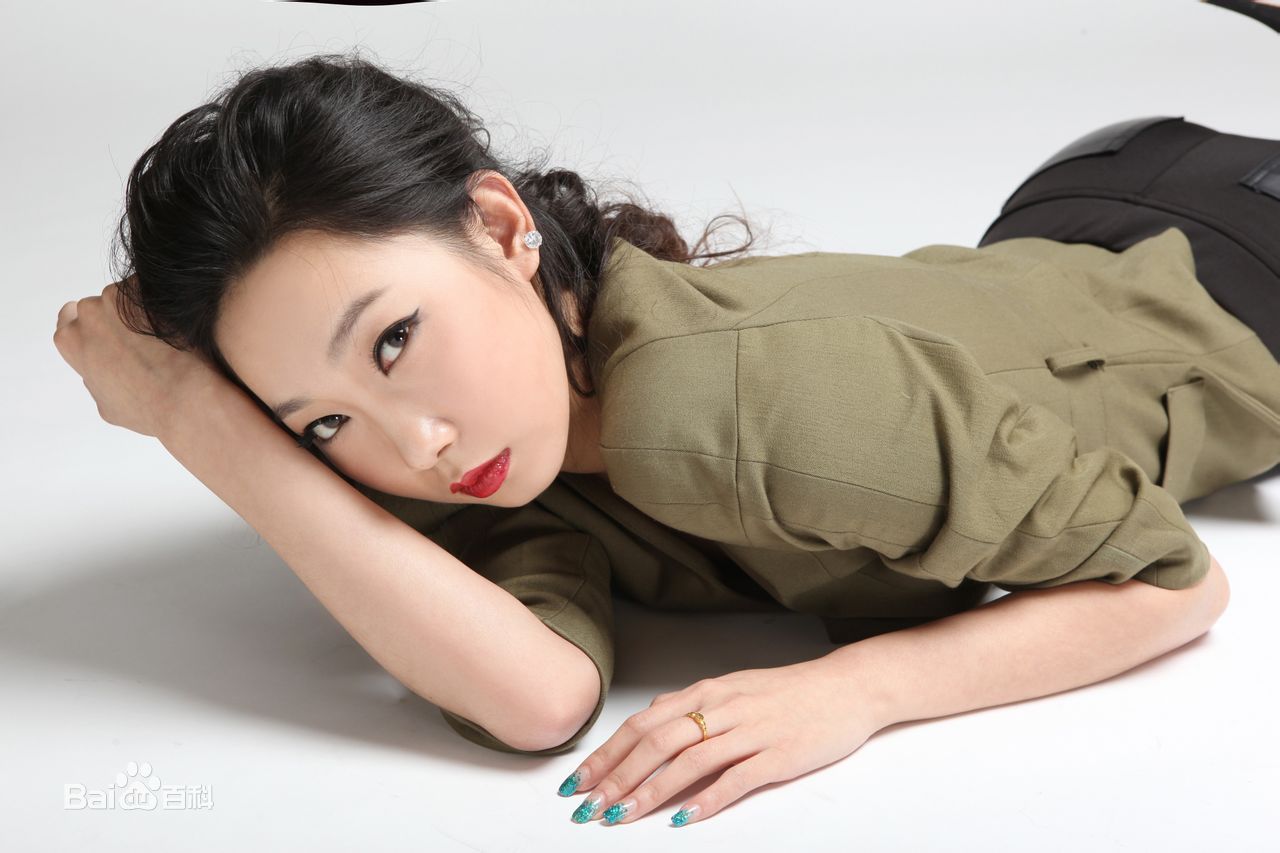 最全张绮烟素颜照