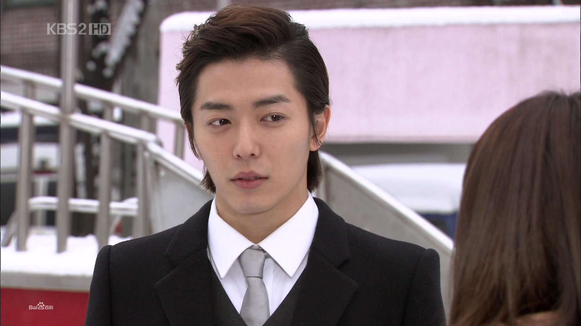 金材昱()《玛丽外宿中》最新剧照