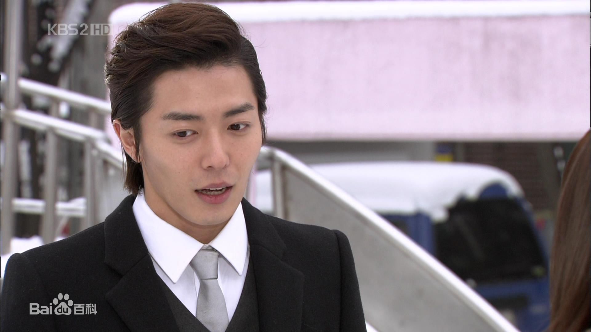 金材昱()《玛丽外宿中》最新剧照