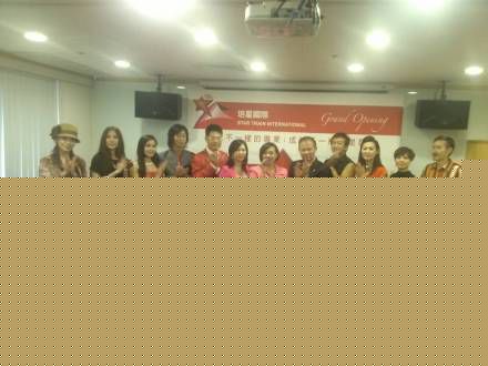 陈昭昭(Cherry Chan)明星培训素颜照相册