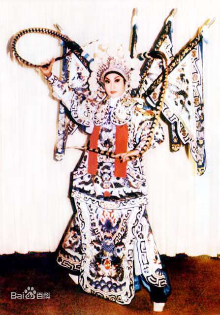 龙剑笙(Sabrina)月历中的素颜照壁纸