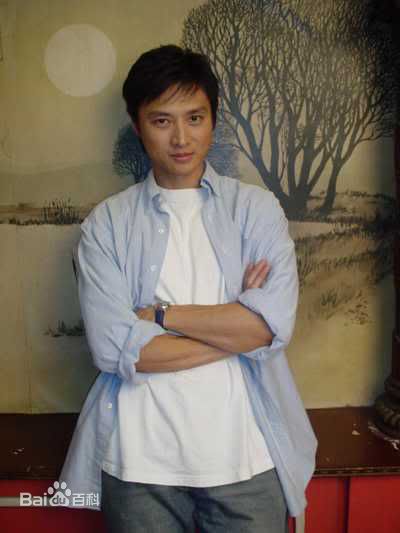 倪震(Joe Nieh)婚纱及生活照性感图片图集