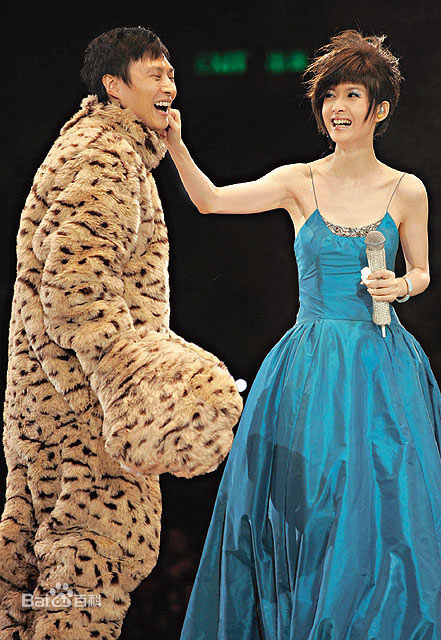 倪震(Joe Nieh)与周慧敏的照片性感图片图集