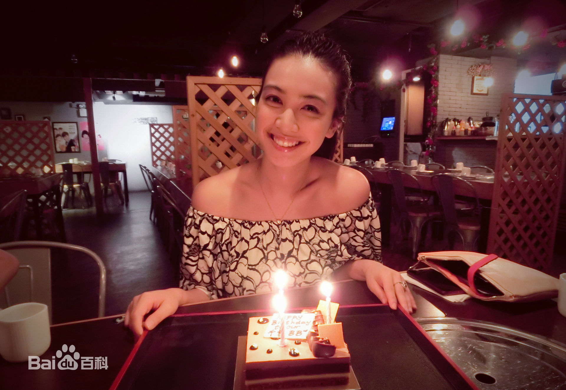 朱千雪(Tracy Chu)生活照素颜照相册